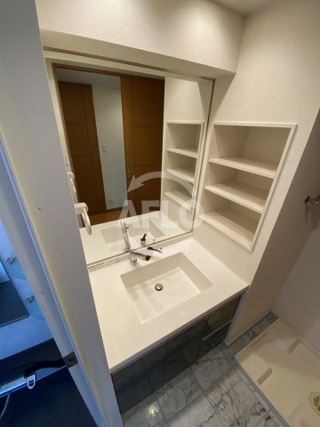 リーガルニシテンマスリーの独立洗面台|リーガル西天満III　独立洗面台