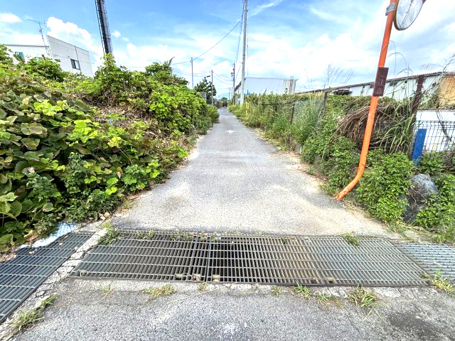 【前面道路含む現地写真】の画像