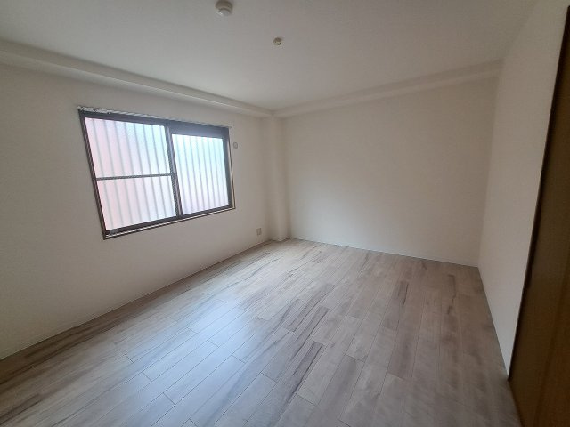 リバービレッジ上甲子園の寝室