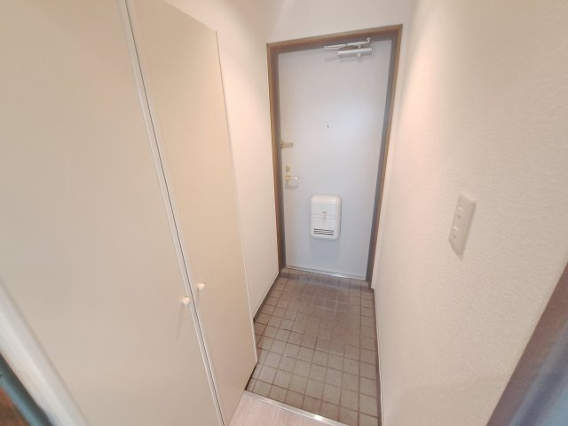 リバービレッジ上甲子園の玄関