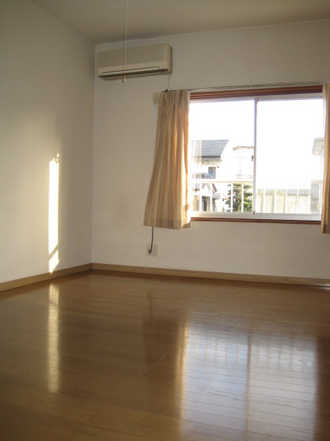 徳田第一アパートの居間・リビング