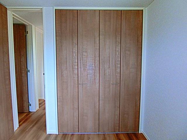 スカイタウン土気105号棟の収納