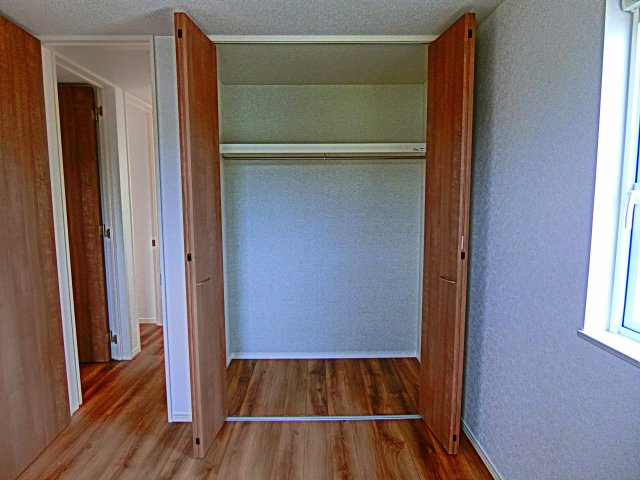 スカイタウン土気105号棟の収納