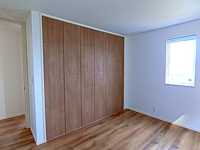 スカイタウン土気105号棟の洋室