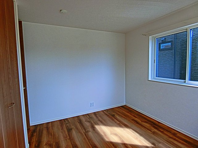 スカイタウン土気105号棟の洋室