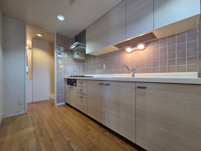 【キッチン】 | 〈コモンシティ湘南衣笠サウス・リッジ〉最上階！陽当り良好！