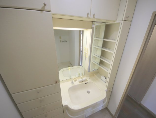 ヒルクレストあやめ池の洗面所