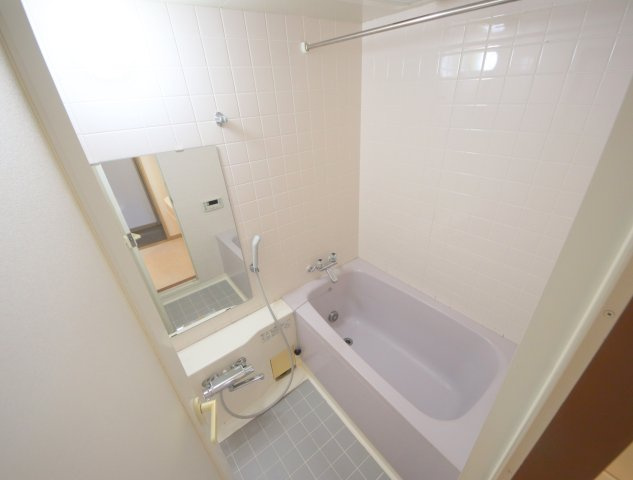 ヒルクレストあやめ池の浴室