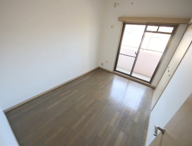 ヒルクレストあやめ池の居間・リビング