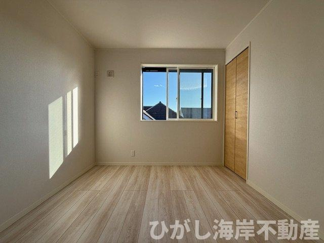平塚市龍城ヶ丘　新築戸建　全３棟の内装|5.2帖　洋室