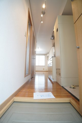 フラッツ風戸の玄関