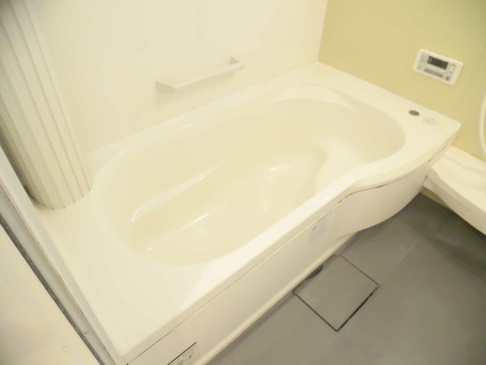 ルミエール焼山の浴室