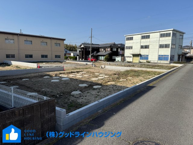 北野　2号棟の前面道路含む現地写真