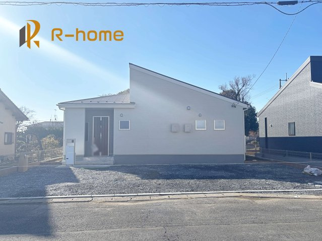 第1下妻市鎌庭　新築戸建て　2号棟の外観|建物完成いたしました！ご予約で『平日』や『夕方』などでもご見学可能です！