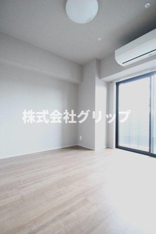 RELUXIA横濱吉野町Ⅲの洋室