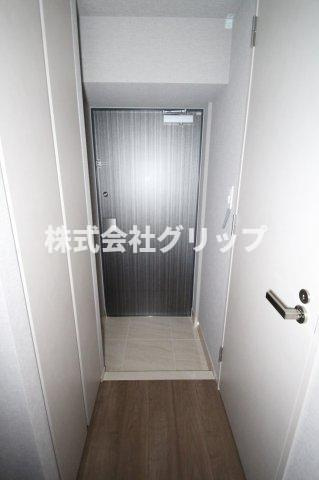 RELUXIA横濱吉野町Ⅲの玄関