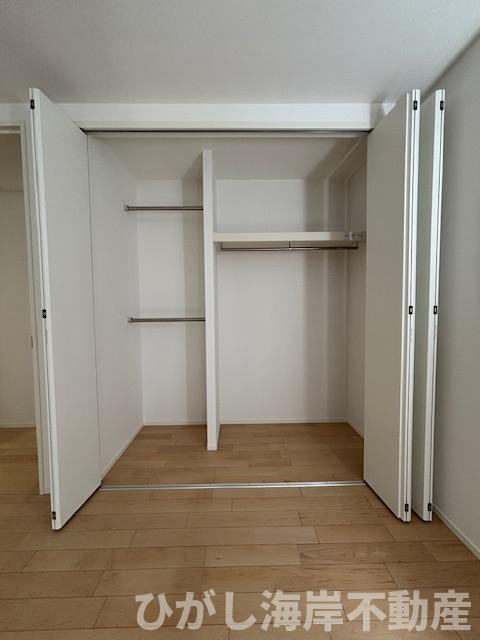 藤沢市鵠沼松が岡４丁目　新築戸建　全４棟の収納|各居室　収納スペース付き