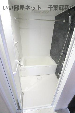 （仮称）千葉市中央区矢作町新築アパートの浴室|きれいなお風呂です