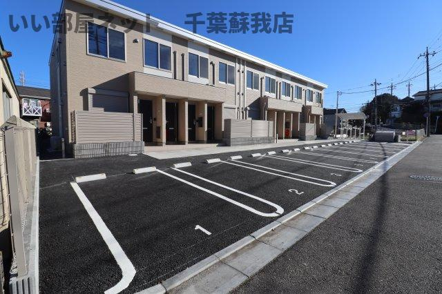 （仮称）千葉市中央区矢作町新築アパートの駐車場|駐車場に車を止められます