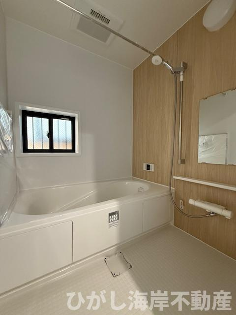 茅ヶ崎市下町屋2丁目　新築戸建　全4棟の前面道路含む現地写真|9月8日撮影　建築中　現地外観