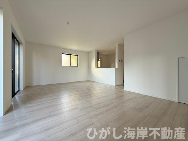 茅ヶ崎市下町屋2丁目　新築戸建　全4棟の居間・リビング|19帖　LDK