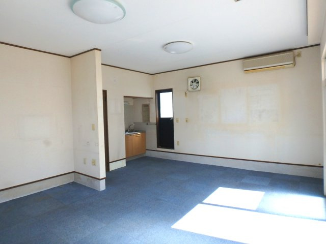 小林参番館