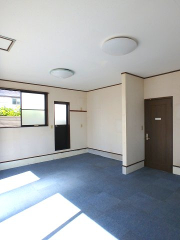 小林参番館
