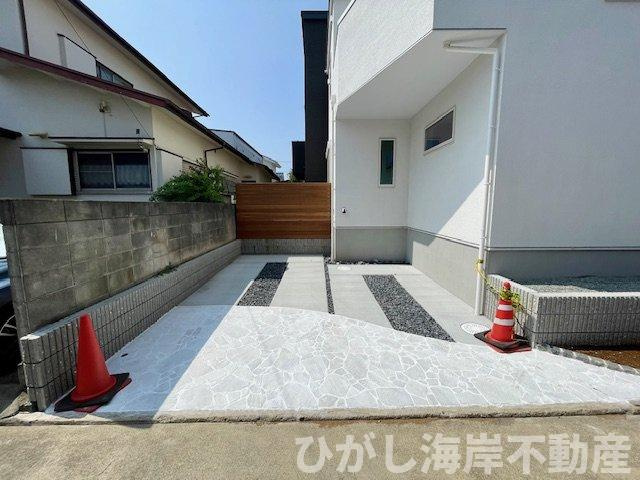 藤沢市鵠沼海岸６丁目　新築戸建　全２棟の駐車場|駐車スペース