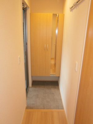 【玄関】 | ルミエールB