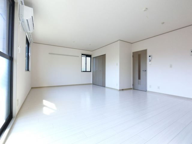 【居間・リビング】