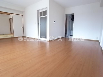 【居間・リビング】 | シティハイム蘇我 | リビングです