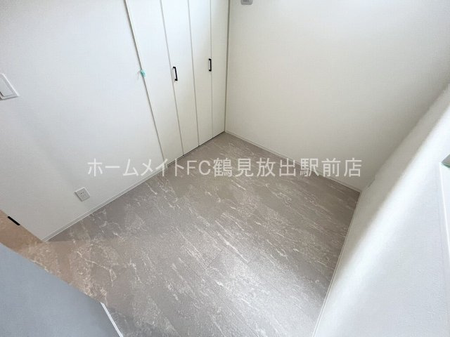 S-MOVE大阪鶴見の洋室