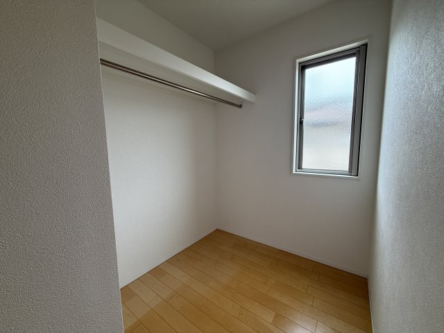 西区玉津町今津中古戸建の収納