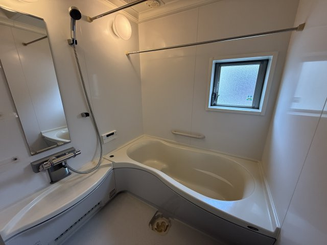 西区玉津町今津中古戸建の浴室