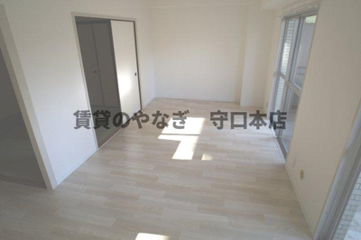 【居間・リビング】 | アイボリッチマンション