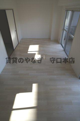 【居間・リビング】 | アイボリッチマンション