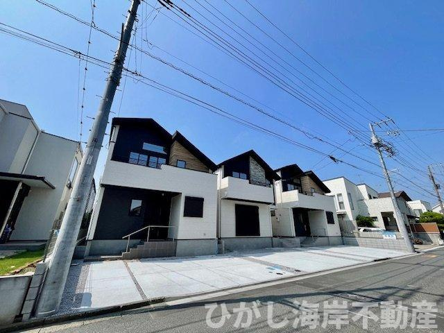 藤沢市鵠沼海岸６丁目　新築戸建　全３棟の前面道路含む現地写真|現地外観