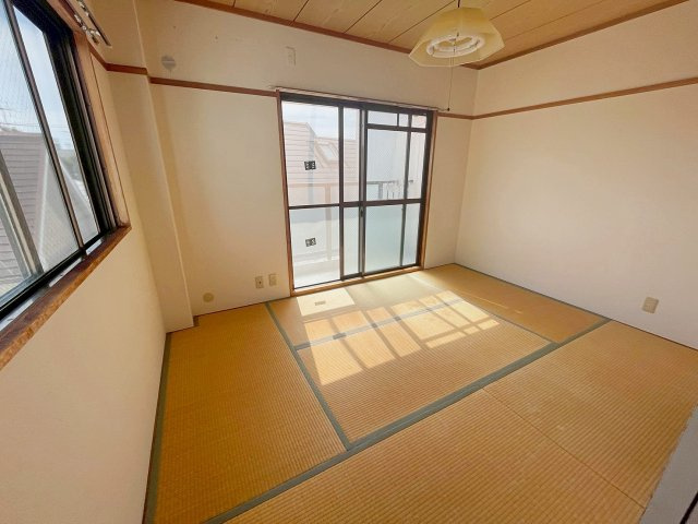 UJビル宝塚の和室|趣のある和室です
