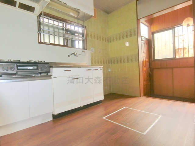 山王戸建3の居間・リビング|DK