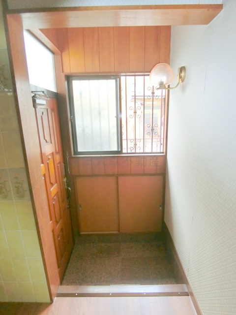 山王戸建3の玄関