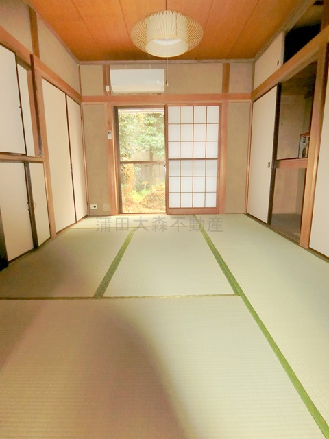 山王戸建3の内装|和室6畳　収納スペース多数！