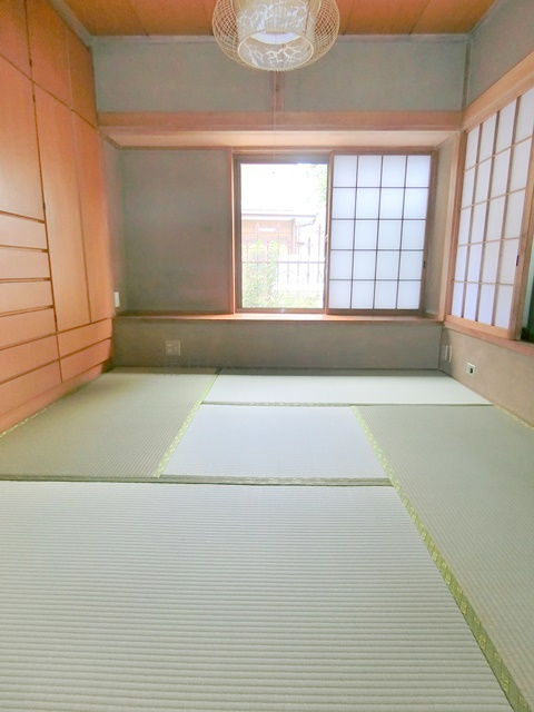 山王戸建3の和室|和室4.5畳　掘りごたつ付き