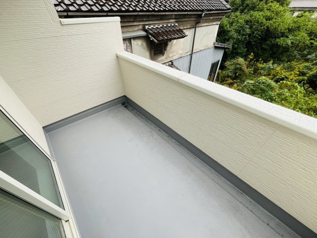知多市八幡堀切19番1『仲介手数料無料』新築戸建てのバルコニー
