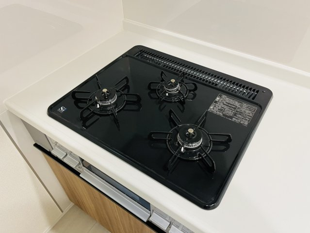 知多市八幡堀切19番1『仲介手数料無料』新築戸建てのキッチン