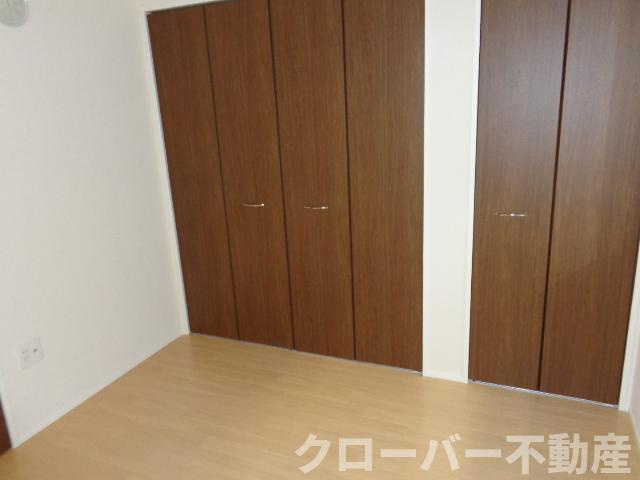 グランリヴィエールⅢの内装|洋室