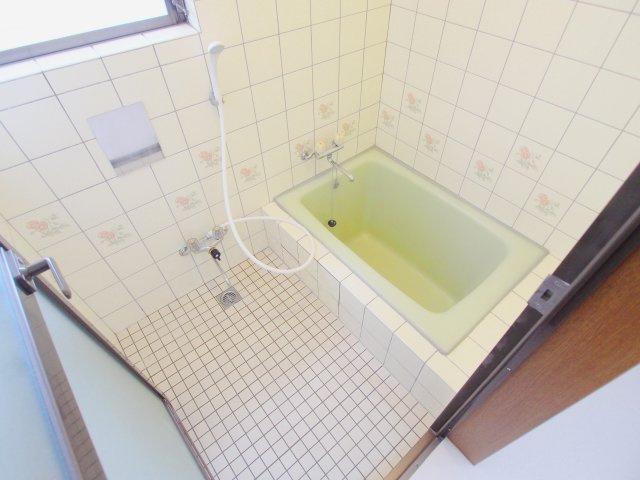 広島市安芸区矢野南５丁目のタウンの浴室