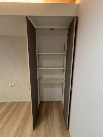 柏崎市安政町のアパートの収納