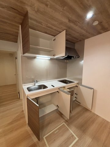 柏崎市安政町のアパートの収納