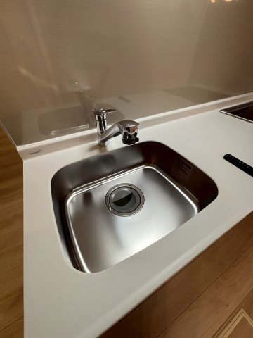 柏崎市安政町のアパートのキッチン