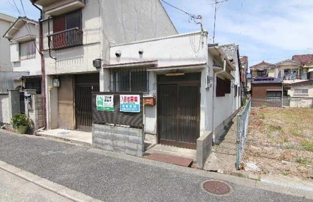 西難波町6丁目テラスの外観